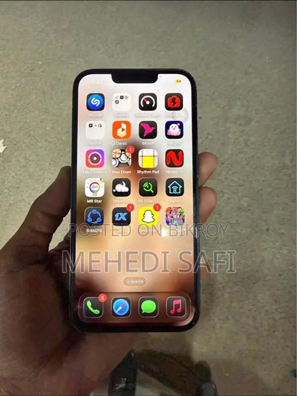 Apple iPhone 13 (Used)