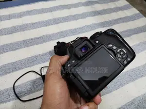 750d+18-55mm stm lans,