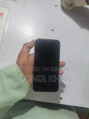 Apple iPhone XR (Used)