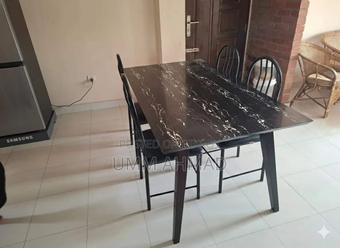 Dining table with 4 chair combo