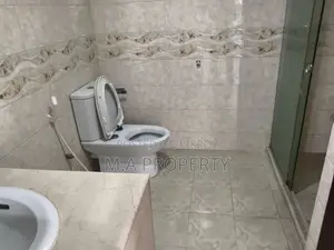 গুলশান নর্থে ৫৫০০ স্কয়ার ফিট ডুপ্লেক্স ৪-বেডরুম অ্যাপার্টমেন্ট ভাড়া