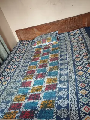 আকাশ্মনি কাঠের খাট