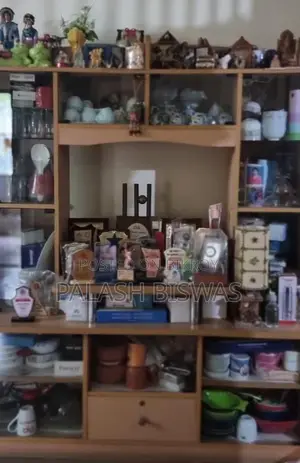 Showcase Used for a Short Time