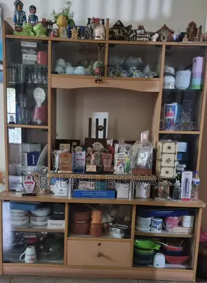 Showcase Used for a Short Time