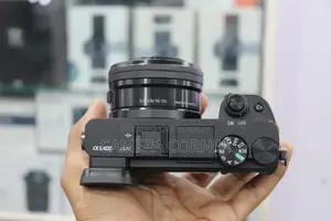 Sony A6400 with 16-50mm lens