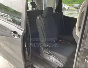 Toyota Noah X Pkg 2020