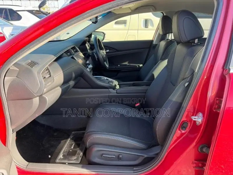 Honda Insight EX 4.5 GRADE 2021