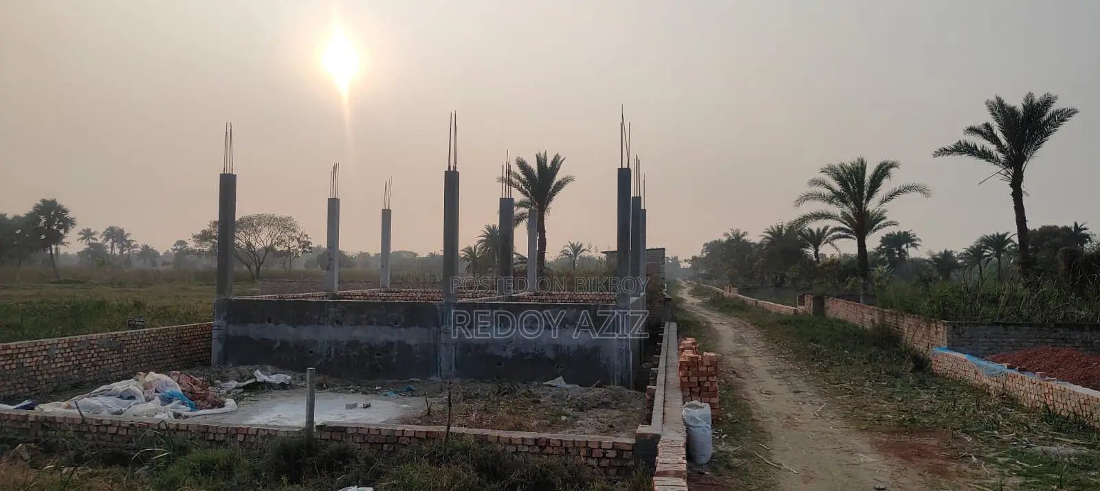 সুলভ মূল্যে জমি বিক্রয়, ৫ শতক এখনই বসবাস করার উপযোগী।
