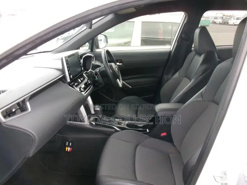 Toyota Corolla Cross Z PACKAGE HARDTOP 2023