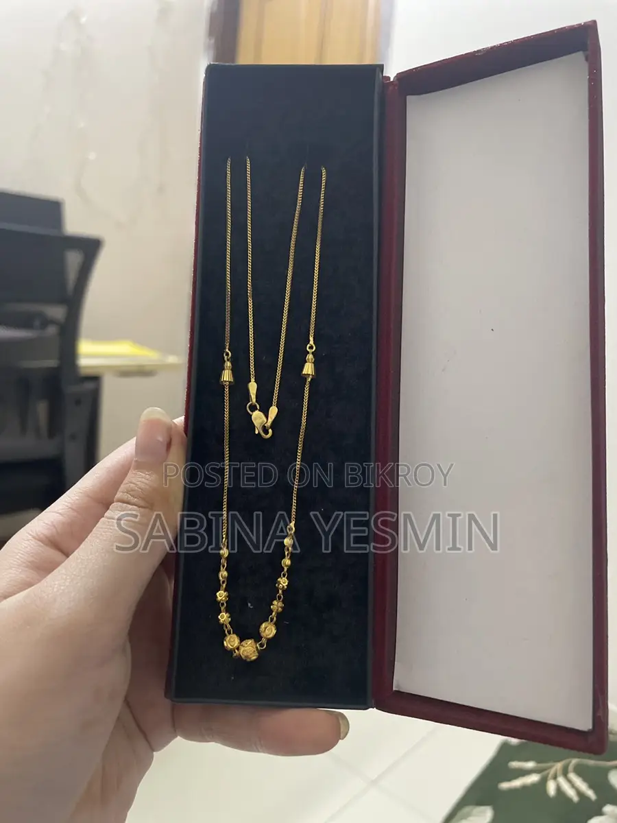 Dubai chain 916