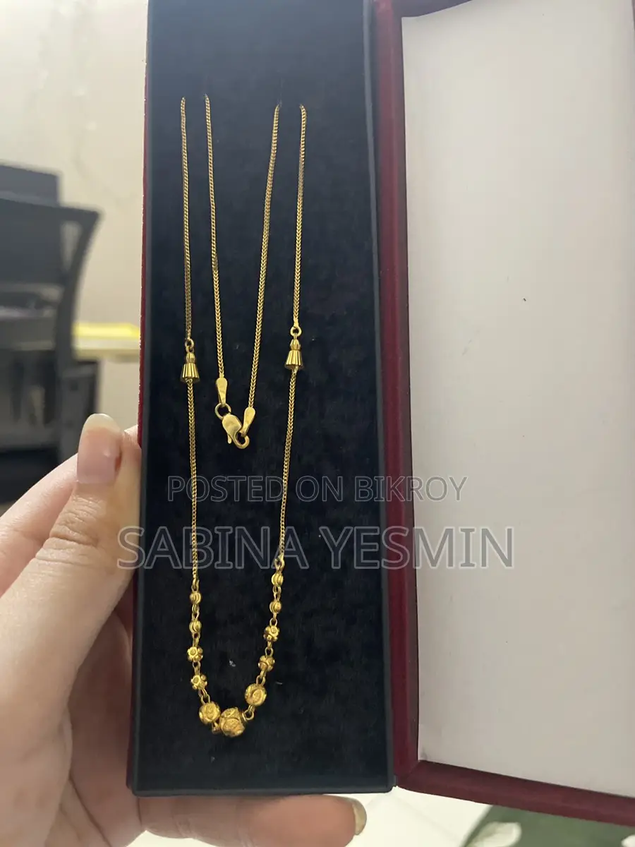 Dubai chain 916