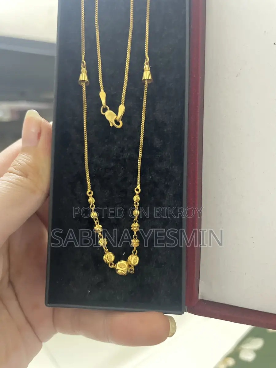 Dubai chain 916
