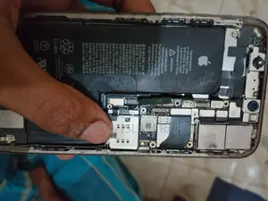 অ্যাপল আইফোন এক্স ২৫৬ জিবি গোল্ড