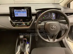 টয়োটা করোলা হাইব্রিড জি-এক্স ৪ গ্রেড ২০২০