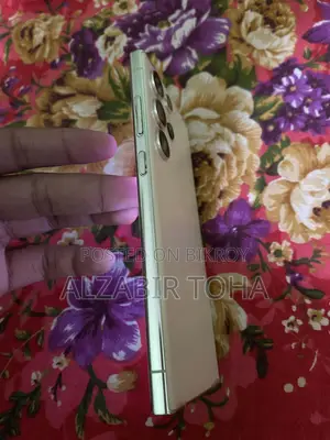 Samsung Galaxy S23 Ultra 12/256 (Used)