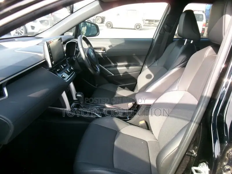 Toyota Corolla Cross Z PACKAGE HARDTOP 2023