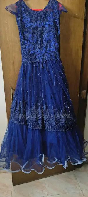 Ladies Party Gown