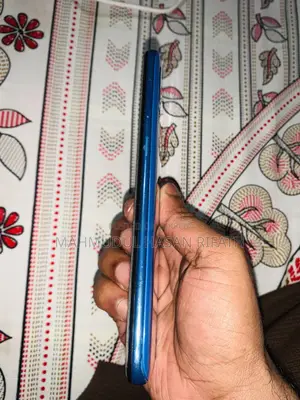Samsung Galaxy A50 (Used)