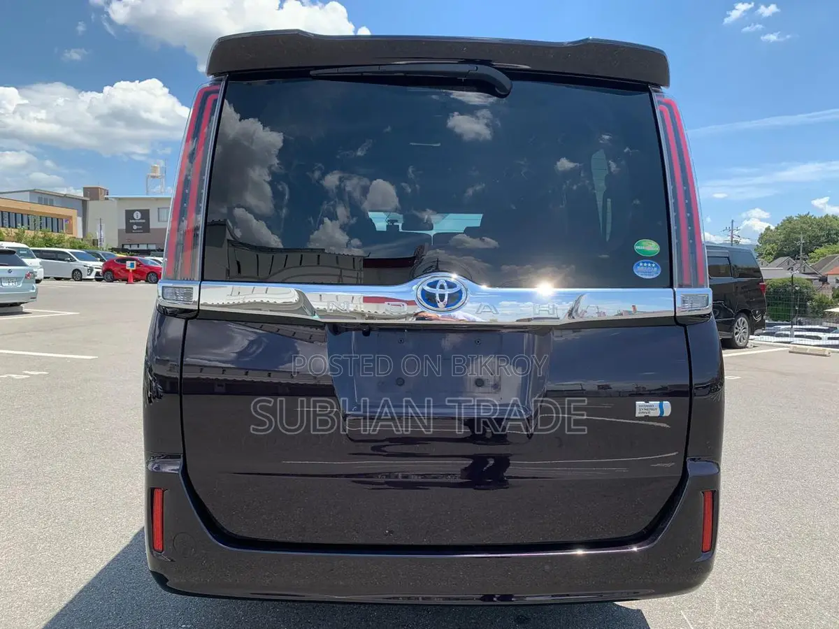 Toyota Noah G HYBRID WINE 2020
