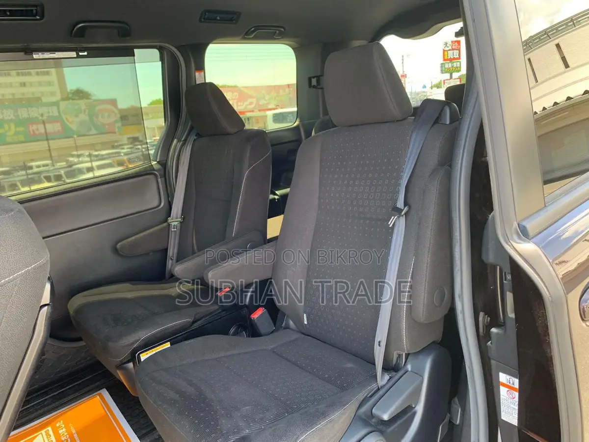 Toyota Noah G HYBRID WINE 2020
