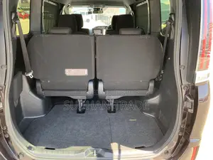 Toyota Noah G HYBRID WINE 2020