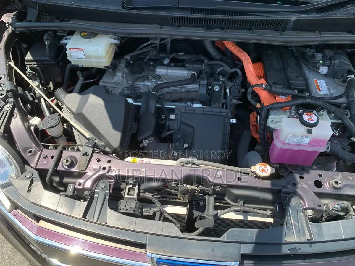 Toyota Noah G HYBRID WINE 2020