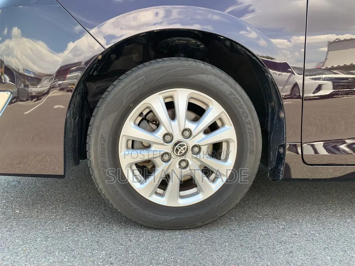 Toyota Noah G HYBRID WINE 2020