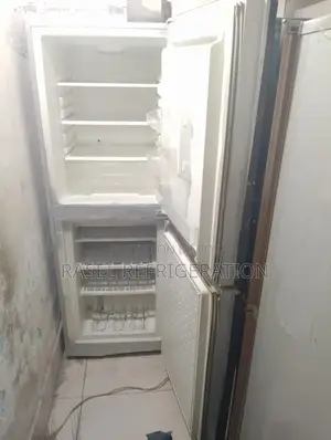 Running 16 CFT Singer refrigerator for sale