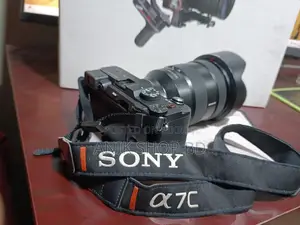 Sony A7c Body, Lens 24/105 G master & Gimbal Weebill S