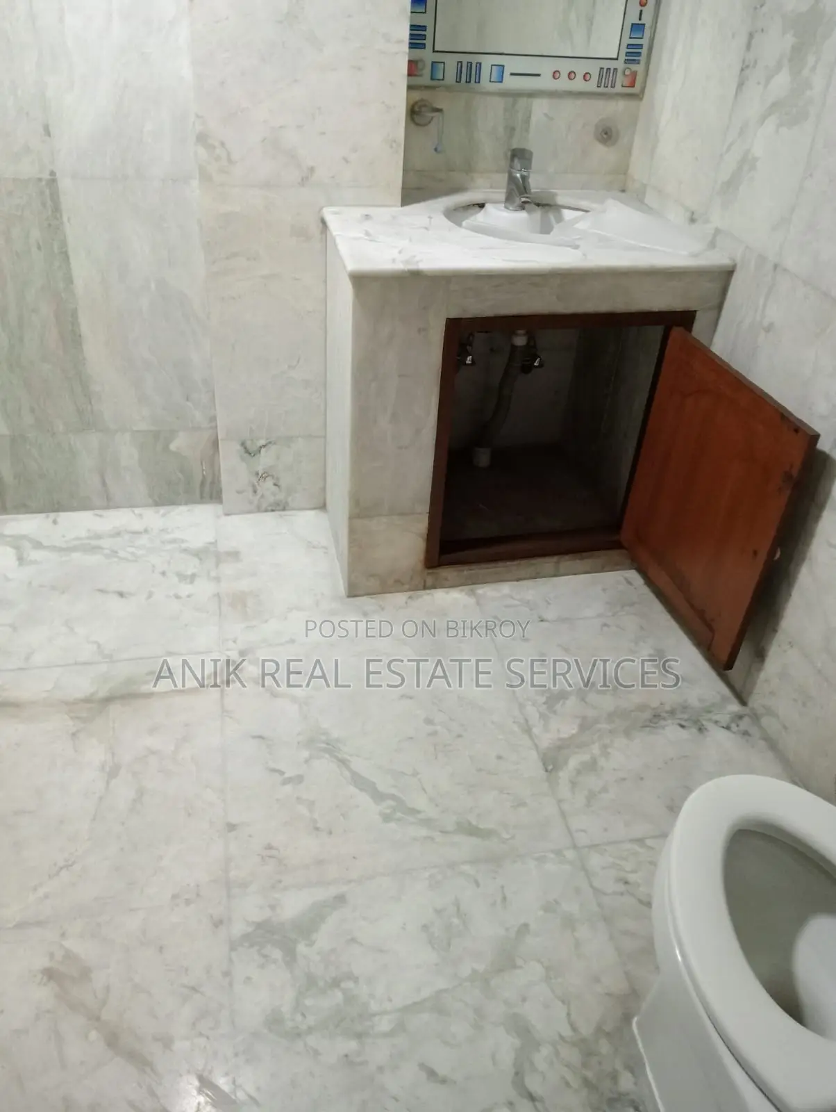 Good Quality 3 Bedroom Un Farnised Flat Rent At Gulshan 2