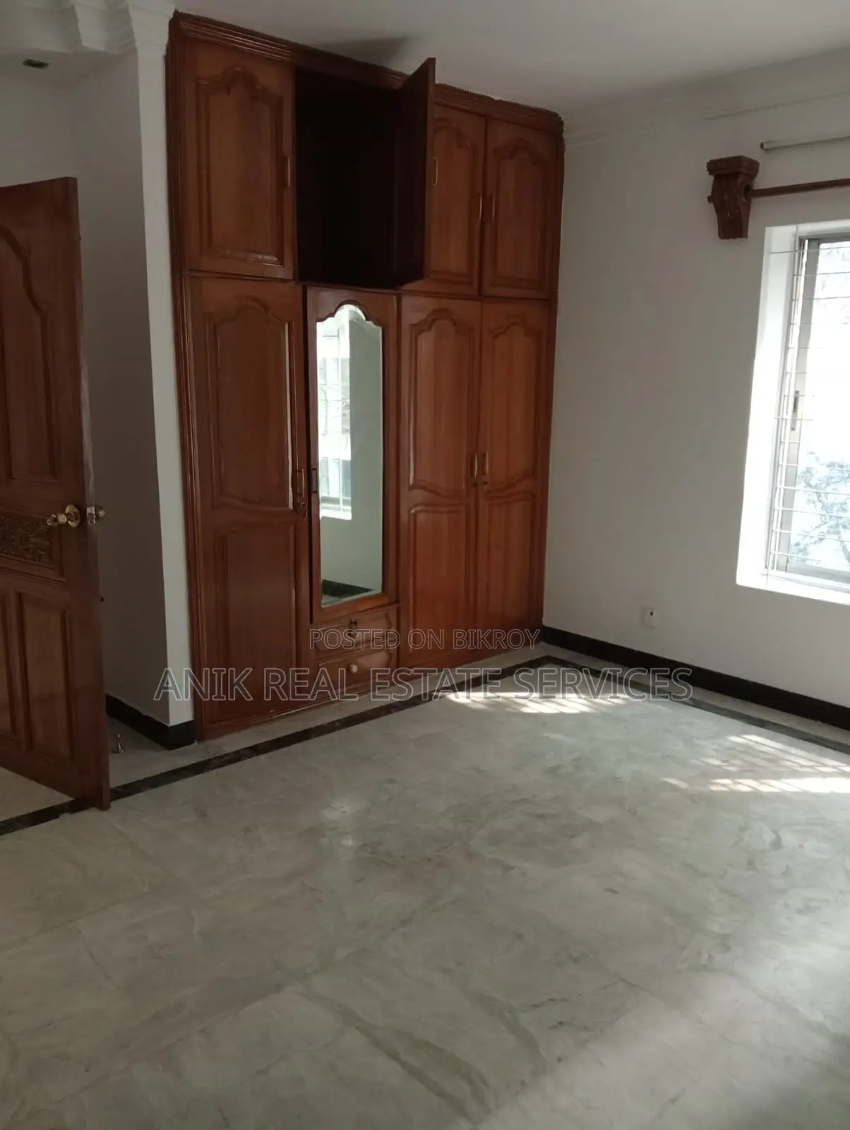 Good Quality 3 Bedroom Un Farnised Flat Rent At Gulshan 2