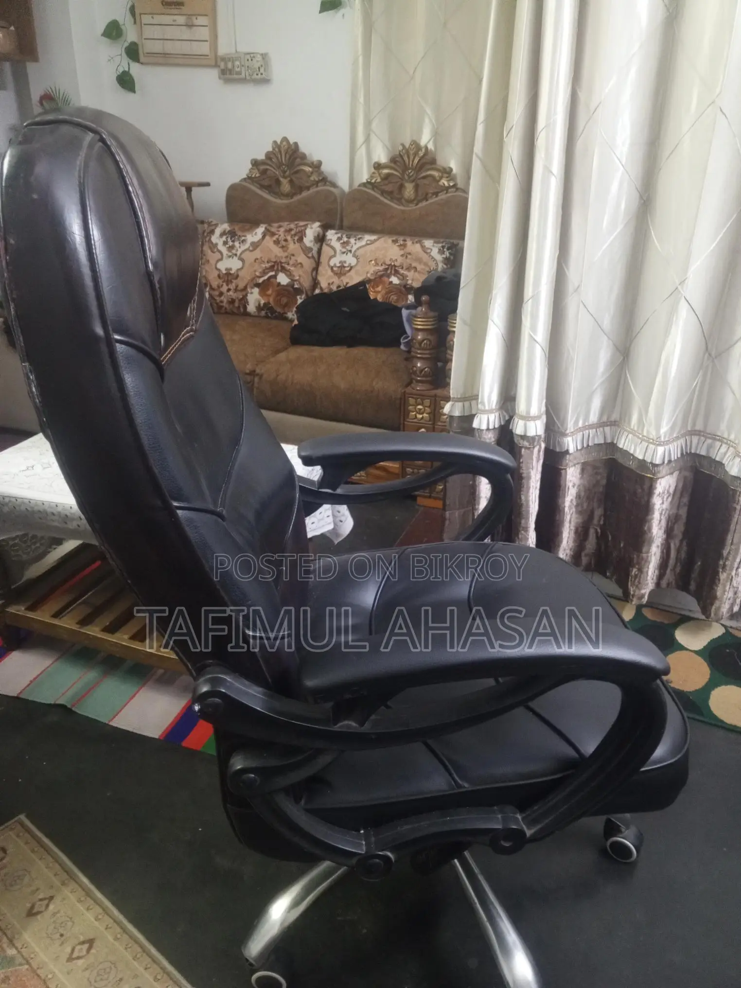 Smart Office Starts with Boss Chair