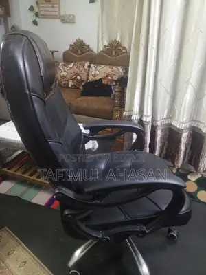 Smart Office Starts with Boss Chair