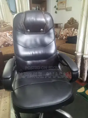 Smart Office Starts with Boss Chair