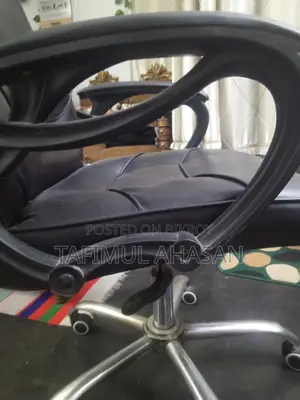 Smart Office Starts with Boss Chair
