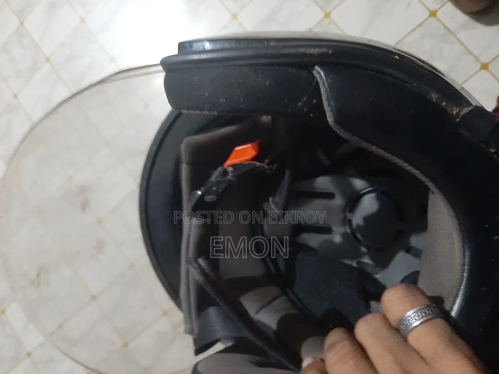 Use And Fresh Helmet
