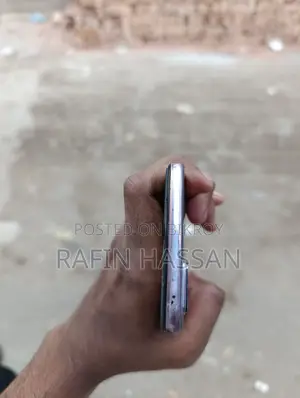 Vivo V20 (Used)