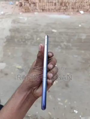 Vivo V20 (Used)