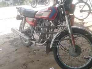 Honda CG125 . 1995