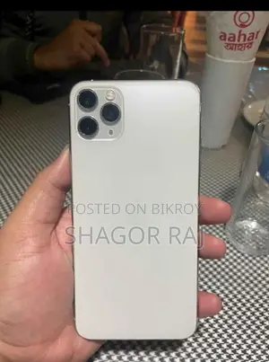 Apple iPhone 11 Pro Max (Used)