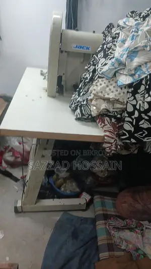 শালা বাটন মেশিন