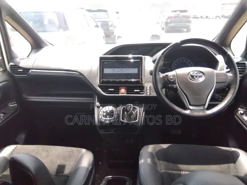 Toyota Esquire GI PREMIUM HYBRID 2020