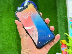 Apple iPhone 11 . (Used)