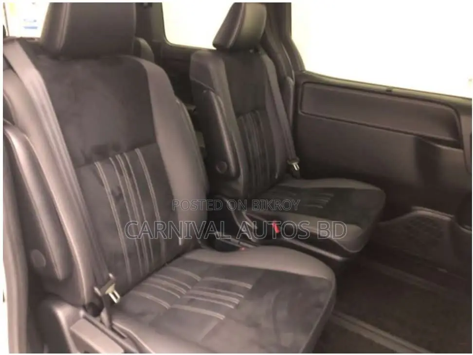 Toyota Esquire GI PREMIUM 2020