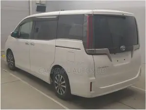 Toyota Esquire GI PREMIUM 2020