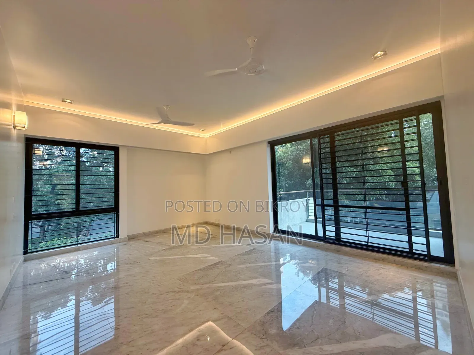 4bdrm Apartment in Semi Furbished Flat for Rent