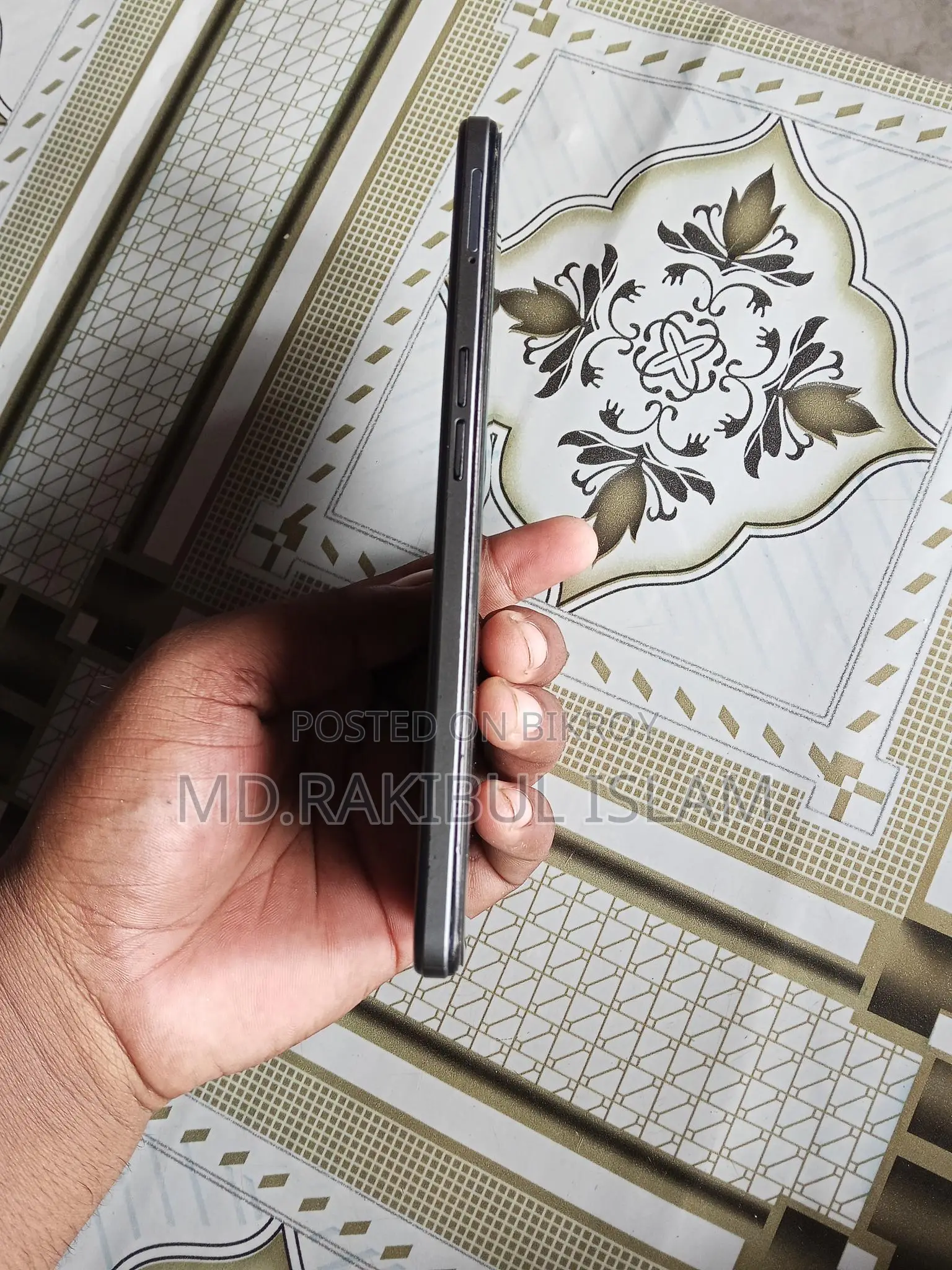 OPPO F17 Ram8/128Rom (Used)