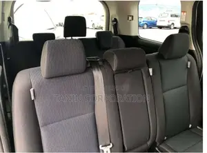 Toyota Noah Non Hybrid Push 2020