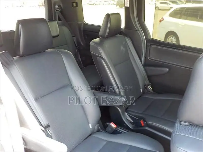 Toyota Esquire Gi Package 2020