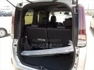 Toyota Esquire Gi Package 2020
